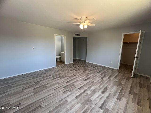4745 W NORTHERN Avenue, Glendale, AZ 85301