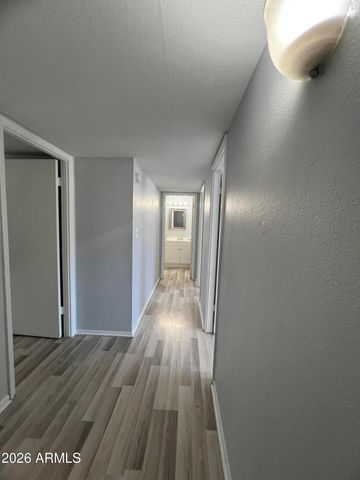 4745 W NORTHERN Avenue, Glendale, AZ 85301