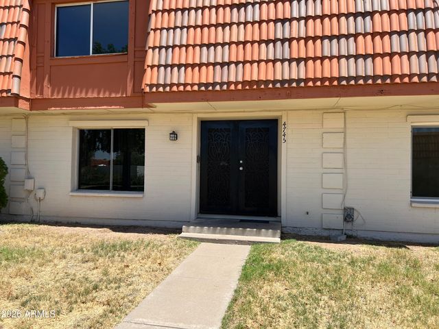 4745 W NORTHERN Avenue, Glendale, AZ 85301