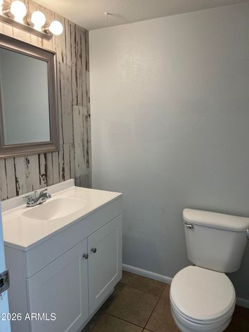 4745 W NORTHERN Avenue, Glendale, AZ 85301
