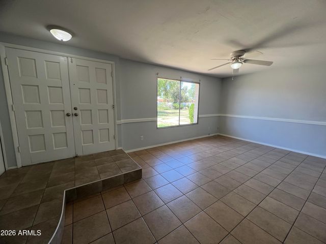 4745 W NORTHERN Avenue, Glendale, AZ 85301