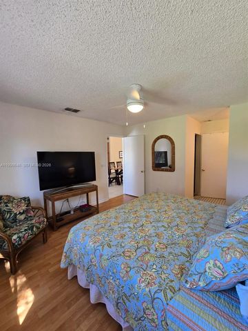 5 Rogart Cir 5, Boynton Beach, FL 33426