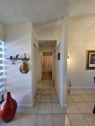 5 Rogart Cir 5, Boynton Beach, FL 33426