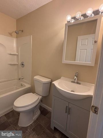 313 AVON CT, Winchester, VA 22601