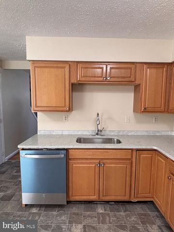 313 AVON CT, Winchester, VA 22601