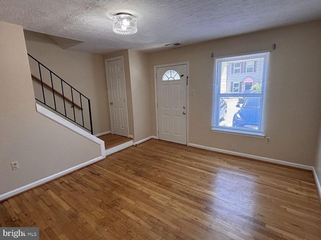 313 AVON CT, Winchester, VA 22601