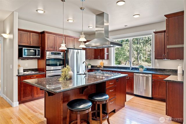 15325 Peacock Hill Avenue NW, Gig Harbor, WA 98332