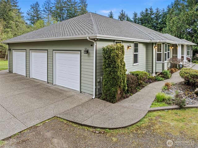 15325 Peacock Hill Avenue NW, Gig Harbor, WA 98332