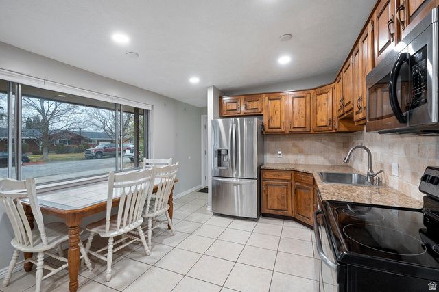 4269 S 2350 W, Roy, UT 84067