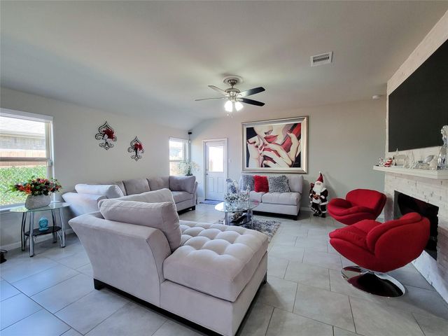 610 Autumn Flats Way, Rosharon, TX 77583