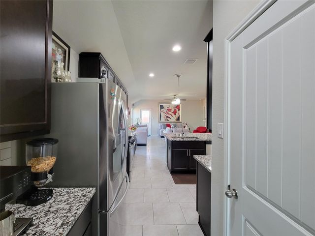 610 Autumn Flats Way, Rosharon, TX 77583