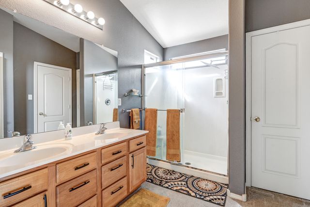 612 Playful Meadows Drive NE, Rio Rancho, NM 87144