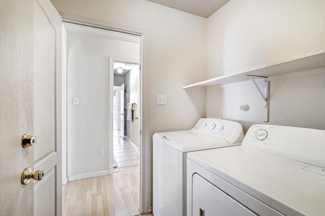 612 Playful Meadows Drive NE, Rio Rancho, NM 87144