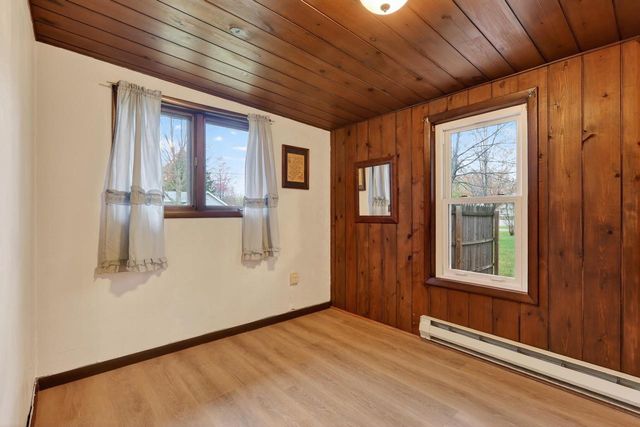 2011 OAK STREET, Wisconsin Rapids, WI 54494