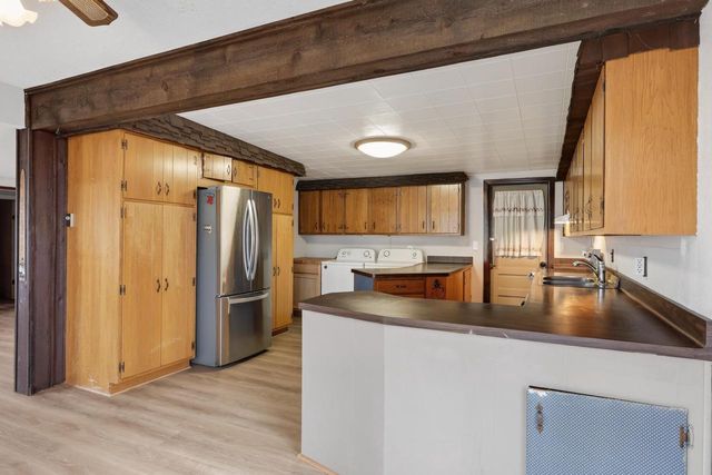 2011 OAK STREET, Wisconsin Rapids, WI 54494