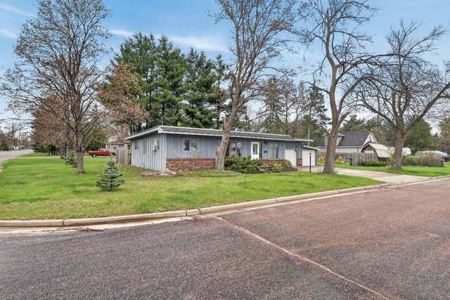 2011 OAK STREET, Wisconsin Rapids, WI 54494