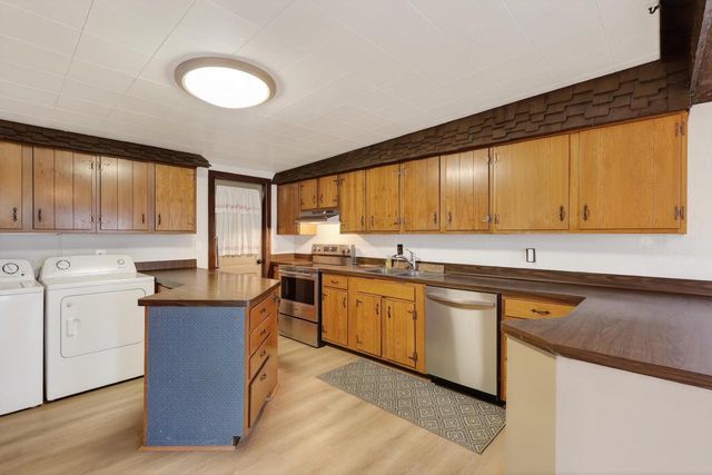 2011 OAK STREET, Wisconsin Rapids, WI 54494