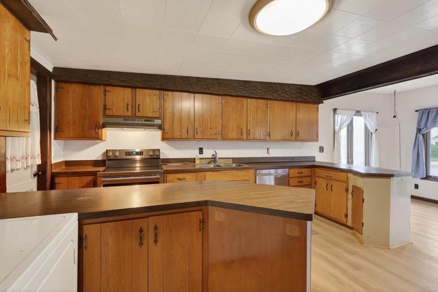 2011 OAK STREET, Wisconsin Rapids, WI 54494