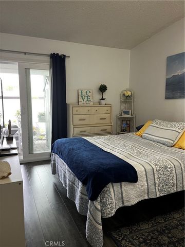 1842 Thunderbird Drive 1K, Seal Beach, CA 90740