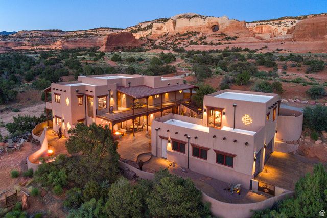 100 S JOE WILSON DR, Moab, UT 84532