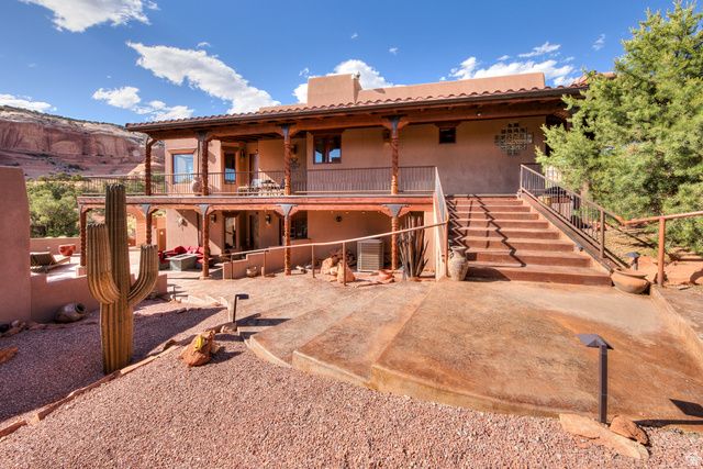 100 S JOE WILSON DR, Moab, UT 84532