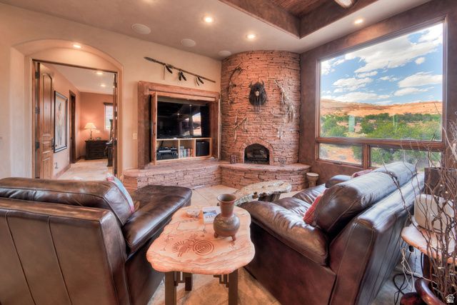 100 S JOE WILSON DR, Moab, UT 84532