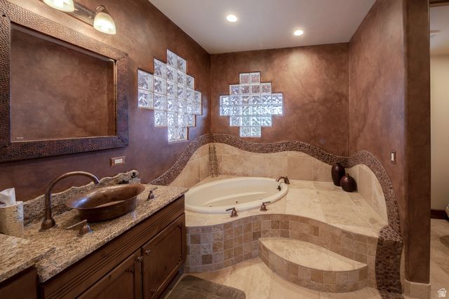 100 S JOE WILSON DR, Moab, UT 84532