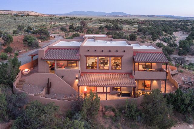 100 S JOE WILSON DR, Moab, UT 84532