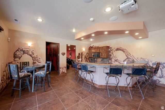 100 S JOE WILSON DR, Moab, UT 84532