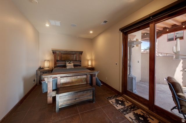 100 S JOE WILSON DR, Moab, UT 84532