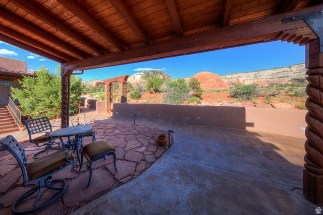 100 S JOE WILSON DR, Moab, UT 84532