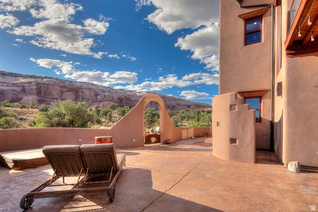 100 S JOE WILSON DR, Moab, UT 84532