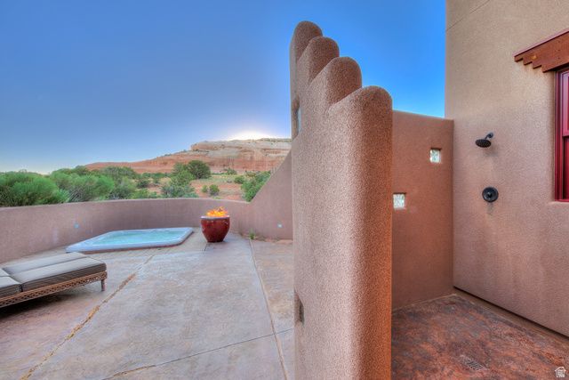 100 S JOE WILSON DR, Moab, UT 84532