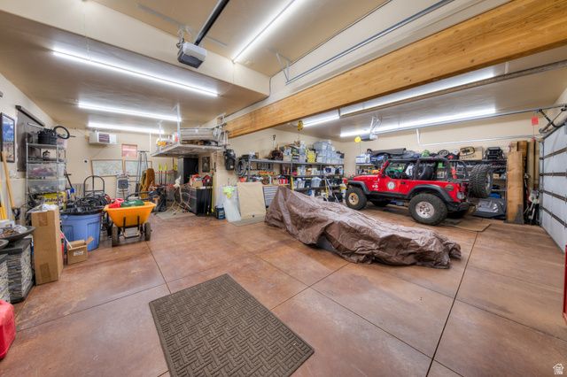 100 S JOE WILSON DR, Moab, UT 84532