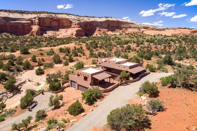 100 S JOE WILSON DR, Moab, UT 84532