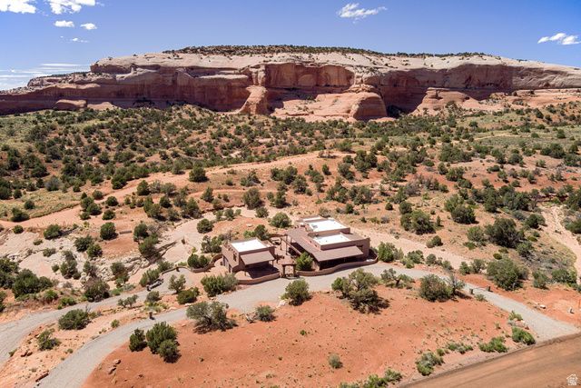 100 S JOE WILSON DR, Moab, UT 84532