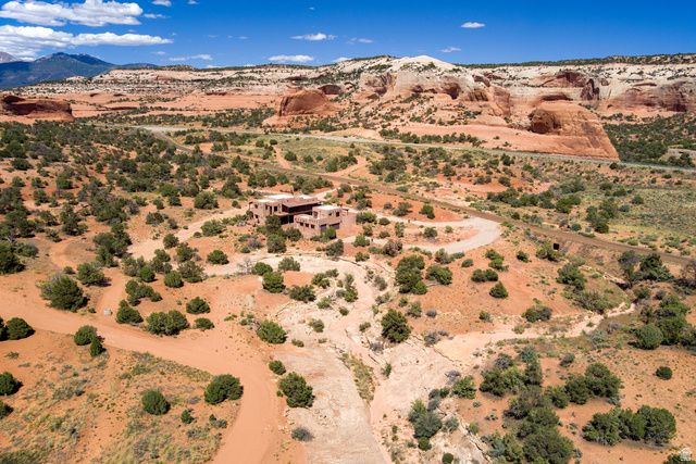 100 S JOE WILSON DR, Moab, UT 84532