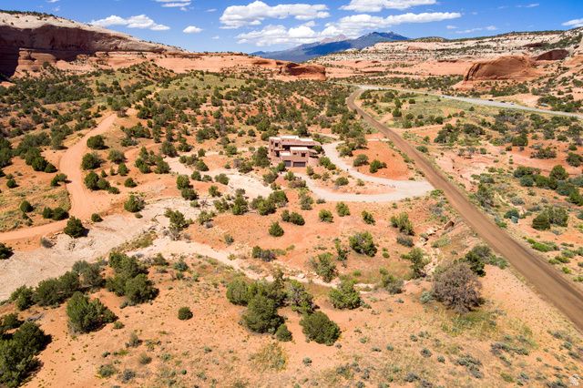 100 S JOE WILSON DR, Moab, UT 84532
