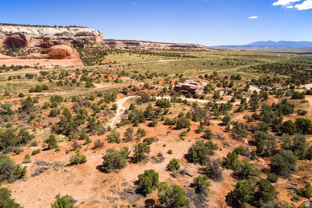 100 S JOE WILSON DR, Moab, UT 84532