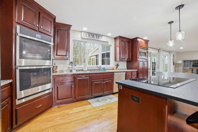 8 Alstead, Millbury, MA 01527