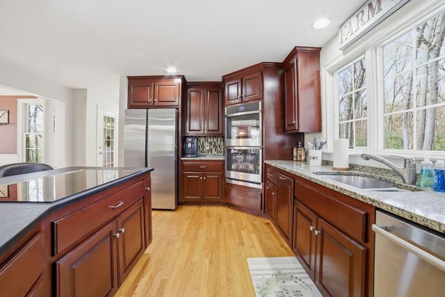 8 Alstead, Millbury, MA 01527