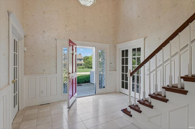 15682 Sunrise Trail, Granger, IN 46530