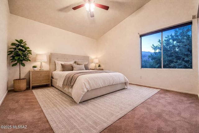 12242 N New Dawn Avenue, Oro Valley, AZ 85755