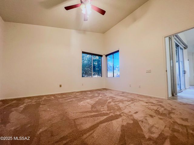 12242 N New Dawn Avenue, Oro Valley, AZ 85755