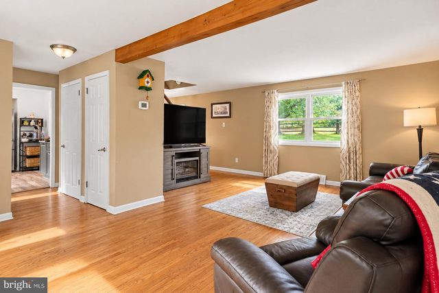 224 UPPER VALLEY RD, North Wales, PA 19454