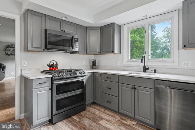 224 UPPER VALLEY RD, North Wales, PA 19454