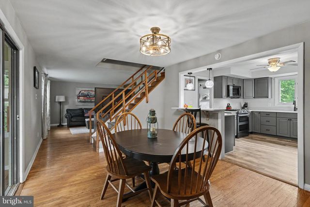 224 UPPER VALLEY RD, North Wales, PA 19454