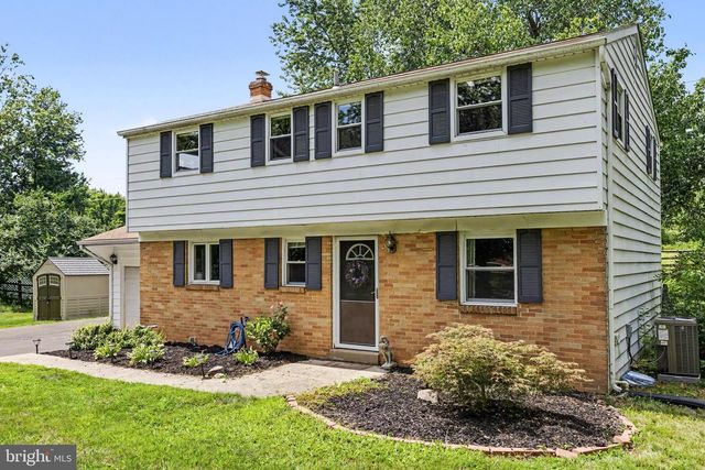 224 UPPER VALLEY RD, North Wales, PA 19454