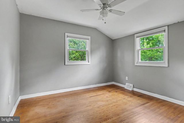 224 UPPER VALLEY RD, North Wales, PA 19454