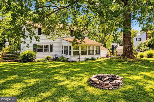 224 UPPER VALLEY RD, North Wales, PA 19454